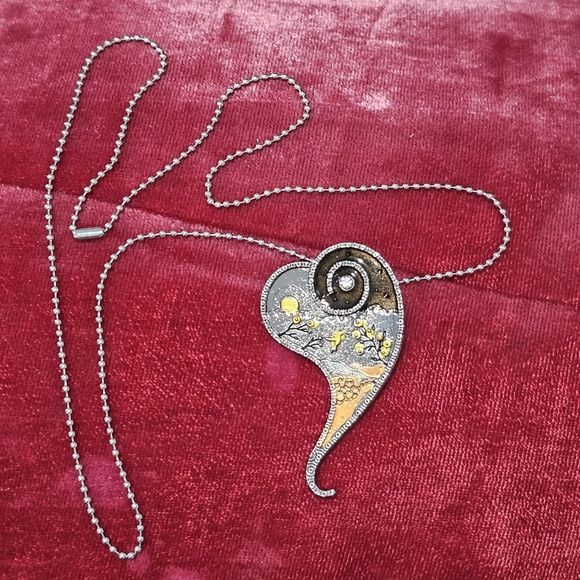 Modern Art Heart Necklace Floral Hummingbird Design New Costume Jewelry ♥️ - Picture 3 of 9